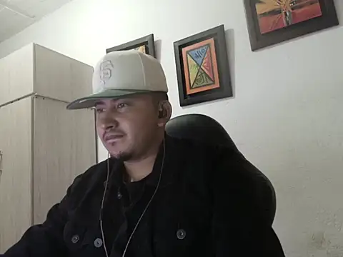 Snapshot of myke_andrade chatting on September 22, 2025, 2:35 am myke andrade online show from September 22, 2025, 2:35 am