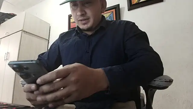 Snapshot of myke_andrade chatting on October 3, 2025, 8:39 pm myke andrade online show from October 3, 2025, 8:39 pm