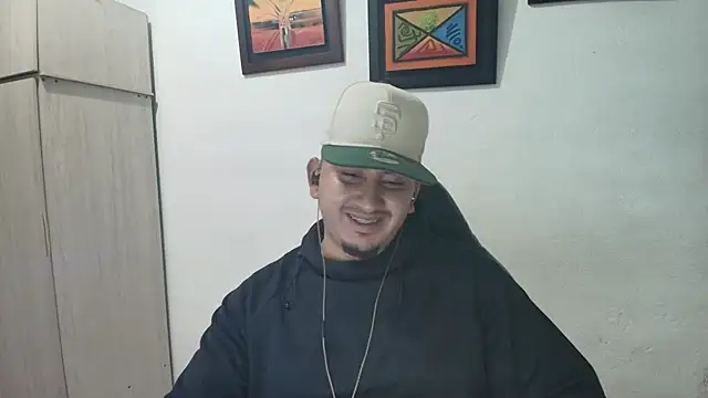 Snapshot of myke_andrade chatting on October 19, 2025, 5:41 am myke andrade online show from October 19, 2025, 5:41 am