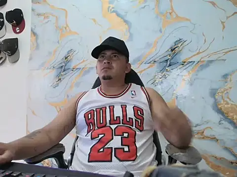 Snapshot of myke_andrade chatting on May 21, 2026, 6:26 pm myke andrade online show from May 21, 2026, 6:26 pm