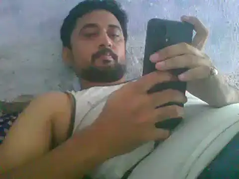 Rocobodymassager online show from May 23, 2026, 4:18 am