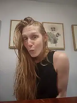 GoldenFlameGoddess online show from January 31, 2025, 11:35 pm