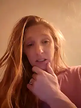 GoldenFlameGoddess online show from February 6, 2025, 2:44 am