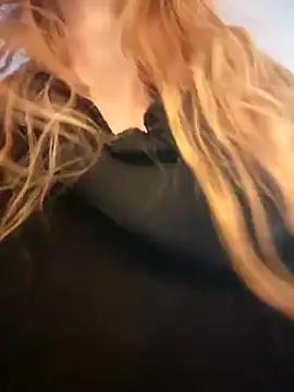GoldenFlameGoddess online show from February 7, 2025, 12:20 am