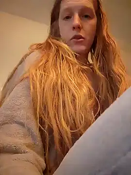 GoldenFlameGoddess online show from February 10, 2025, 6:35 pm