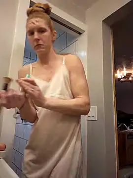 GoldenFlameGoddess online show from February 12, 2025, 7:24 pm