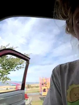 GoldenFlameGoddess online show from September 19, 2025, 12:12 am