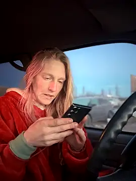 GoldenFlameGoddess online show from December 1, 2025, 2:55 pm