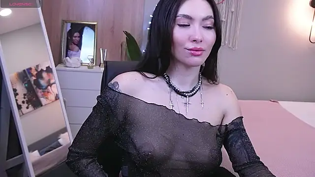 Molly Jons online show from March 5, 2025, 6:33 am