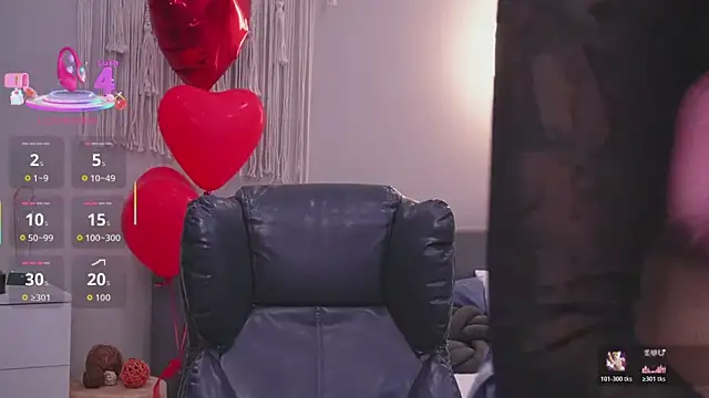 Snapshot of Molly_Jons chatting on March 13, 2026, 1:12 am Molly Jons online show from March 13, 2026, 1:12 am