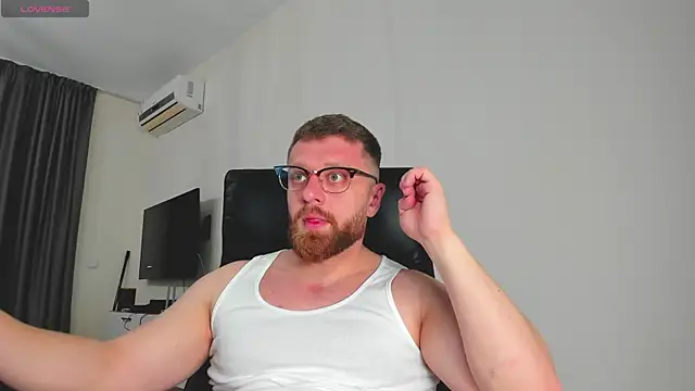 Findom guy online show from March 3, 2026, 10:43 am