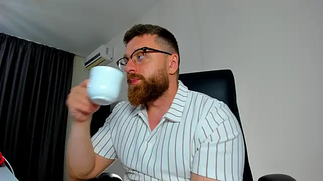 Findom guy online show from May 5, 2026, 6:27 pm