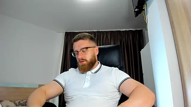 Findom guy online show from June 3, 2026, 3:17 pm