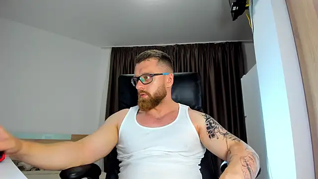 Findom guy online show from June 15, 2026, 5:04 pm