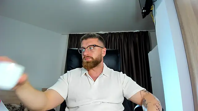 Findom guy online show from June 16, 2026, 3:14 pm