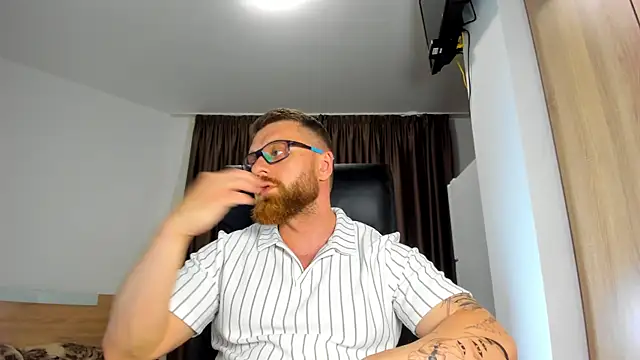 Findom guy online show from June 17, 2026, 3:35 pm