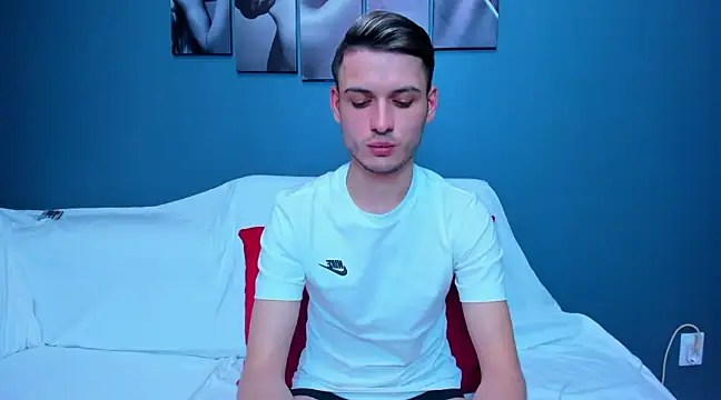andboyfor6 online show from February 6, 2025, 8:50 am