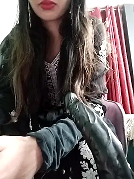 Noor Darliing online show from December 2, 2025, 2:34 pm