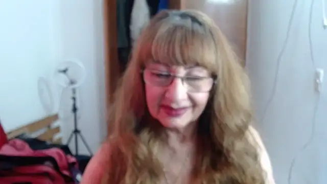 KarimaSarabe online show from May 19, 2026, 4:46 pm