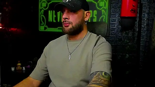 LexXHardy online show from October 7, 2025, 5:32 pm