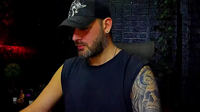 LexXHardy online show from November 1, 2025, 9:39 pm