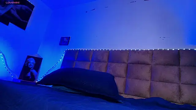  sex mia online show from October 1, 2025, 7:20 pm