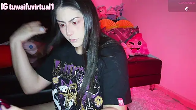 Snapshot of TuWaifuVirtual1 chatting on October 18, 2025, 11:05 pm TuWaifuVirtual1 online show from October 18, 2025, 11:05 pm