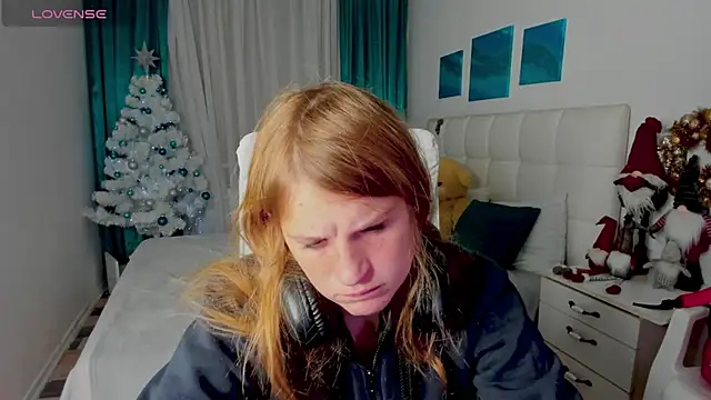 Kathlyn  Heath online show from December 14, 2024, 5:03 pm
