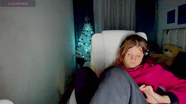Kathlyn  Heath online show from December 22, 2024, 6:59 pm