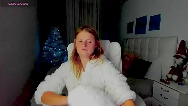 Kathlyn  Heath online show from December 24, 2024, 7:55 pm