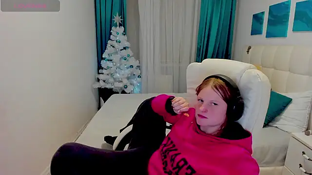 Kathlyn  Heath online show from December 27, 2024, 6:31 pm