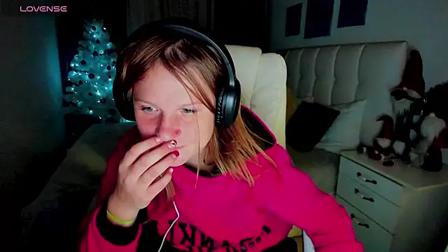 Kathlyn  Heath online show from December 29, 2024, 7:22 pm