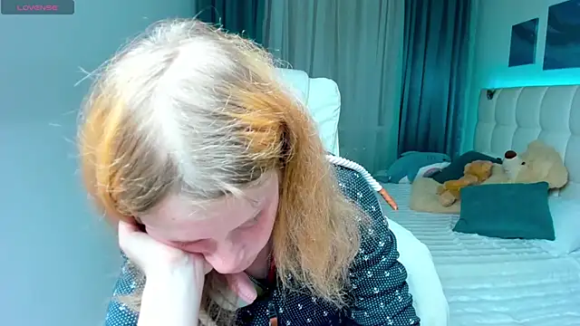 Snapshot of Kathlyn__Heath chatting on September 28, 2025, 7:19 pm Kathlyn  Heath online show from September 28, 2025, 7:19 pm