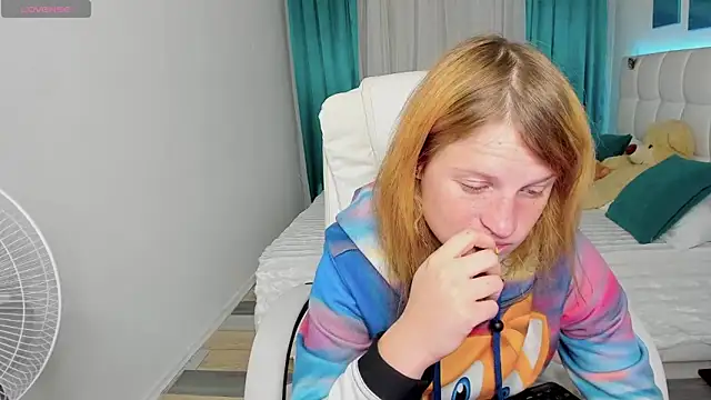 Snapshot of Kathlyn__Heath chatting on October 13, 2025, 7:25 pm Kathlyn  Heath online show from October 13, 2025, 7:25 pm