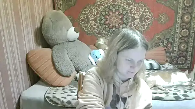 Kathlyn  Heath online show from December 19, 2025, 8:38 pm