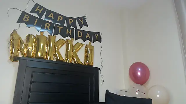 NIKKIE LOVE online show from January 20, 2025, 4:10 am