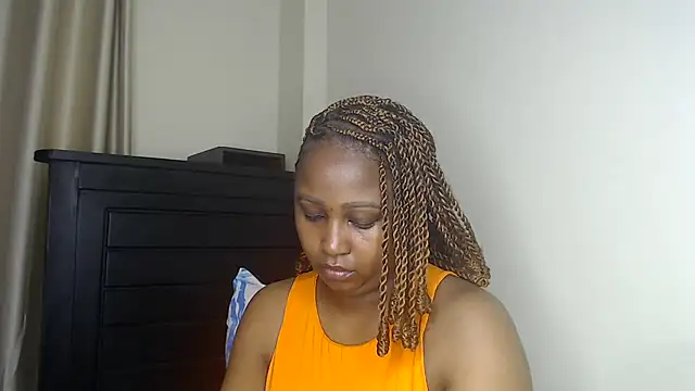 NIKKIE LOVE online show from May 7, 2026, 9:53 pm