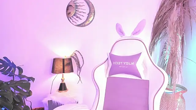 Snapshot of Anngel_1 chatting on December 15, 2024, 4:37 pm Anngel 1 online show from December 15, 2024, 4:37 pm