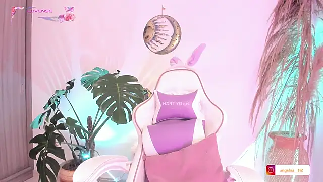 Snapshot of Anngel_1 chatting on October 9, 2025, 3:54 pm Anngel 1 online show from October 9, 2025, 3:54 pm