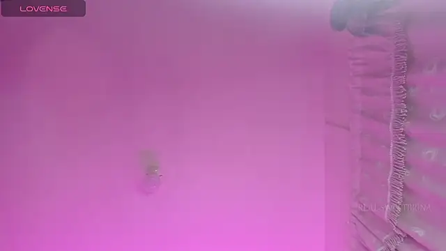 stephany doll  online show from December 23, 2024, 4:22 am