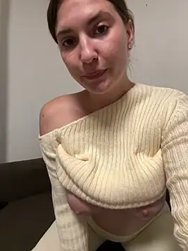 Snapshot of secretcrazy69 chatting on September 26, 2025, 2:43 pm secretcrazy69 online show from September 26, 2025, 2:43 pm