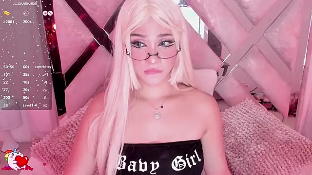 Snapshot of angel_rouse_ chatting on February 20, 2025, 4:28 am angel rouse  online show from February 20, 2025, 4:28 am