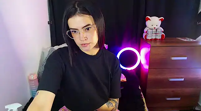 Snapshot of Isa_Maiden1 chatting on December 28, 2024, 6:39 am Isa Maiden1 online show from December 28, 2024, 6:39 am