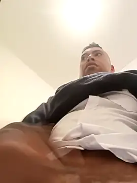 Snapshot of Diego_leon27 chatting on September 18, 2025, 4:58 am Diego leon27 online show from September 18, 2025, 4:58 am