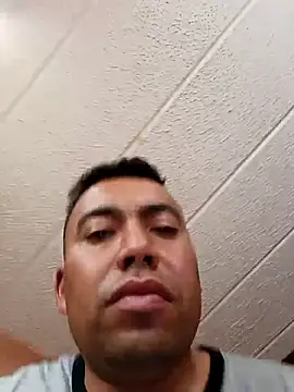 Snapshot of Diego_leon27 chatting on September 19, 2025, 1:56 pm Diego leon27 online show from September 19, 2025, 1:56 pm