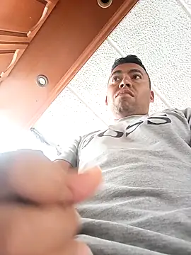 Snapshot of Diego_leon27 chatting on September 26, 2025, 4:33 pm Diego leon27 online show from September 26, 2025, 4:33 pm