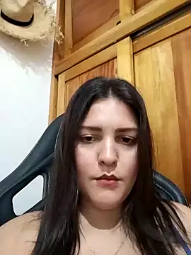 Mia Hampton online show from September 19, 2025, 7:03 pm