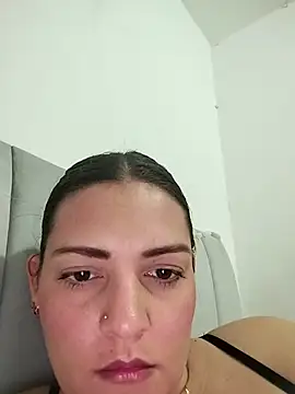 Mia Hampton online show from May 15, 2026, 6:37 pm
