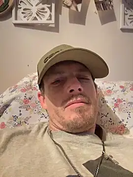 Snapshot of KBONE36 chatting on September 22, 2025, 11:18 pm KBONE36 online show from September 22, 2025, 11:18 pm