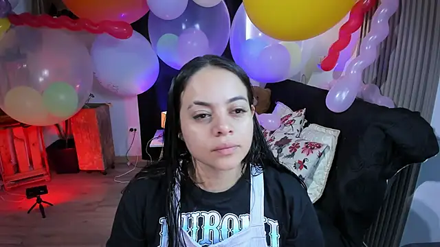 Cuttiealice online show from January 14, 2025, 2:00 pm